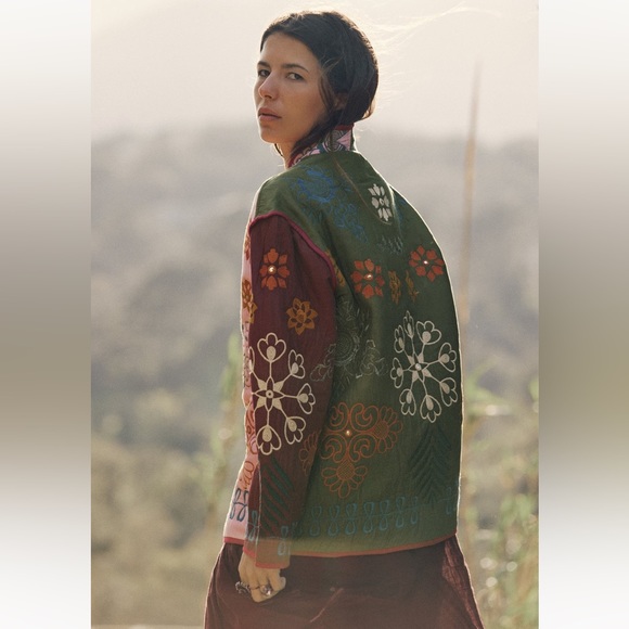 ZARA NWT EMBROIDERED JACKET 🌸 - Picture 5 of 9